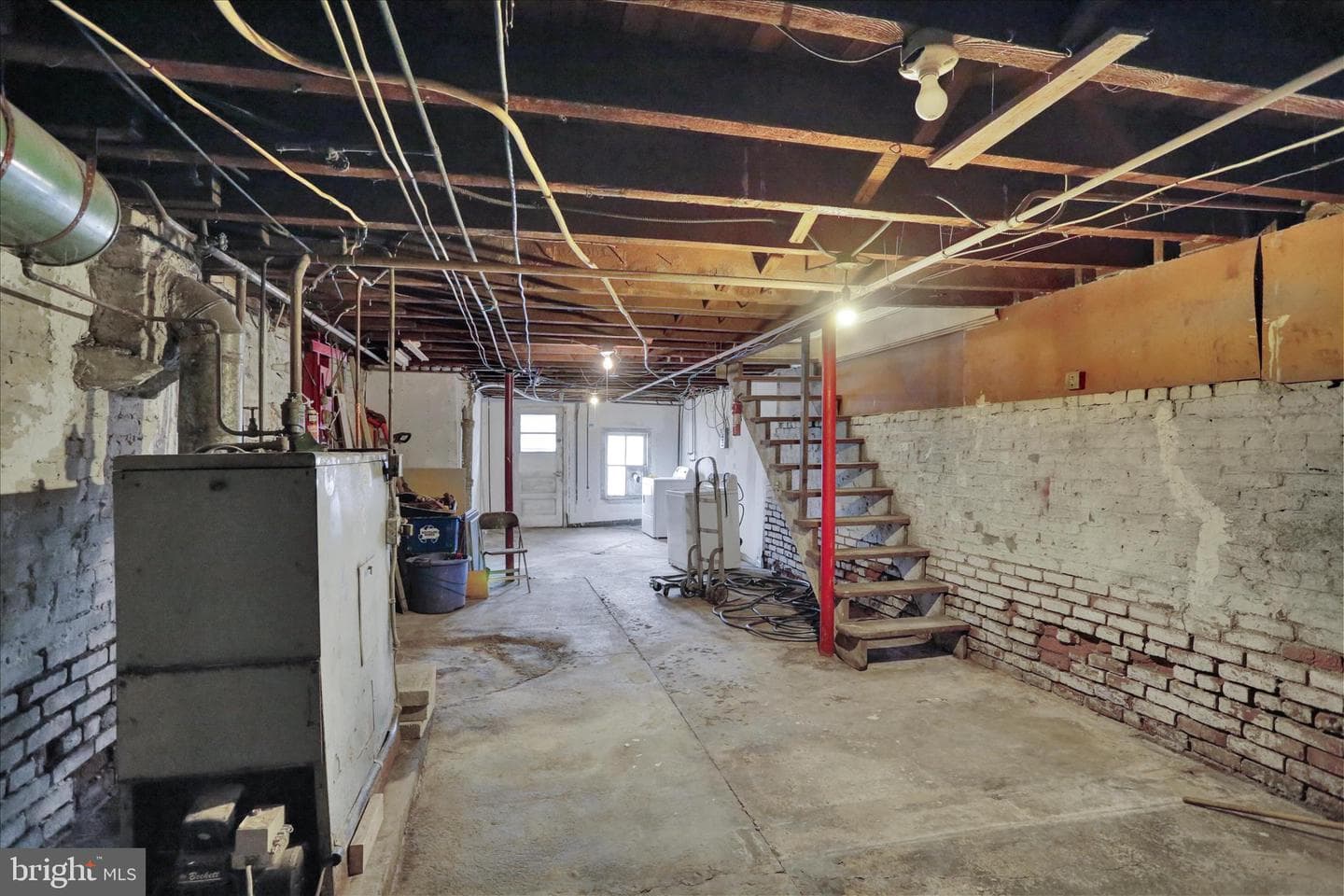 704 Laurel Boulevard photo 29