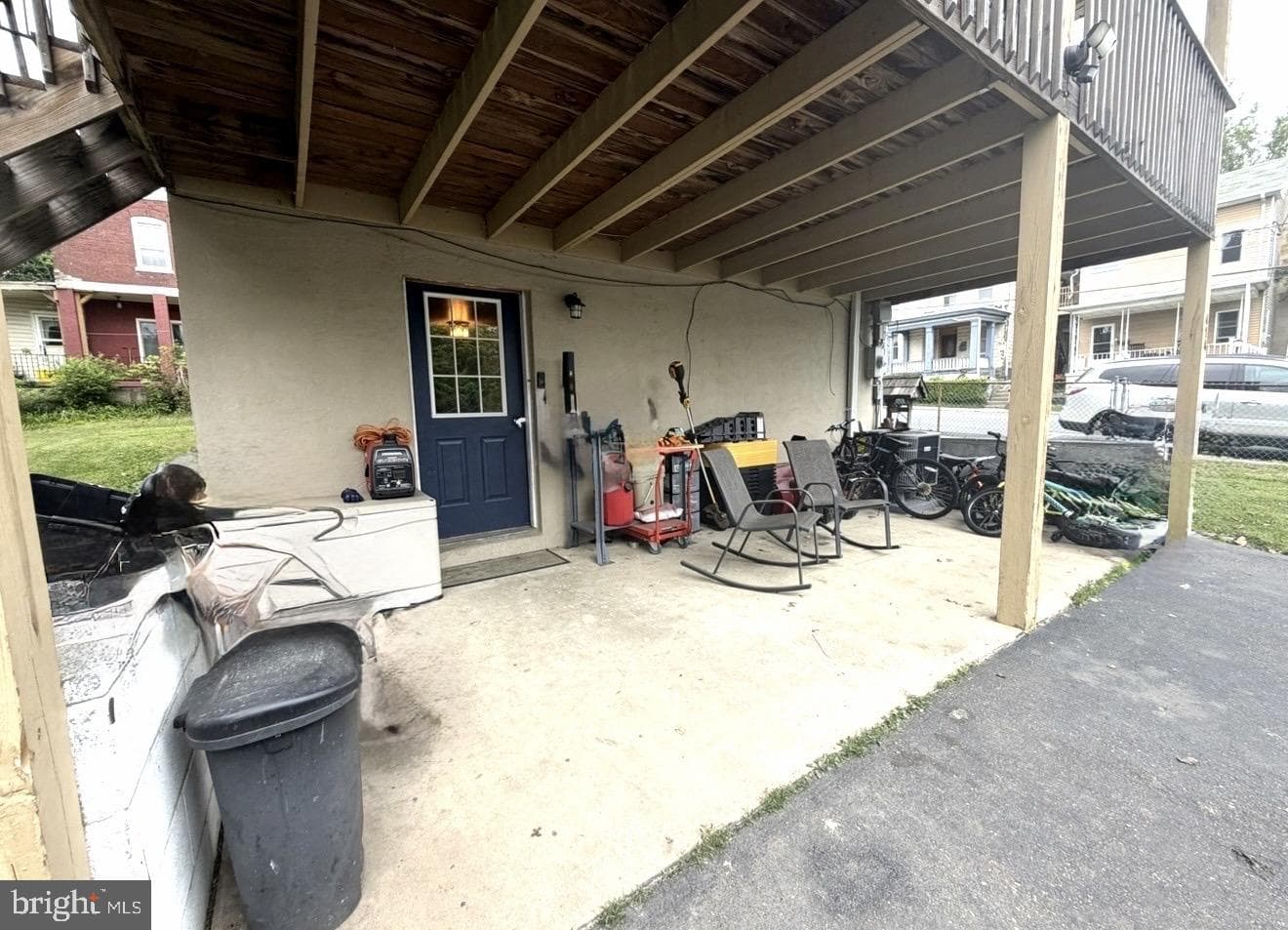 414 E Saint John photo 40
