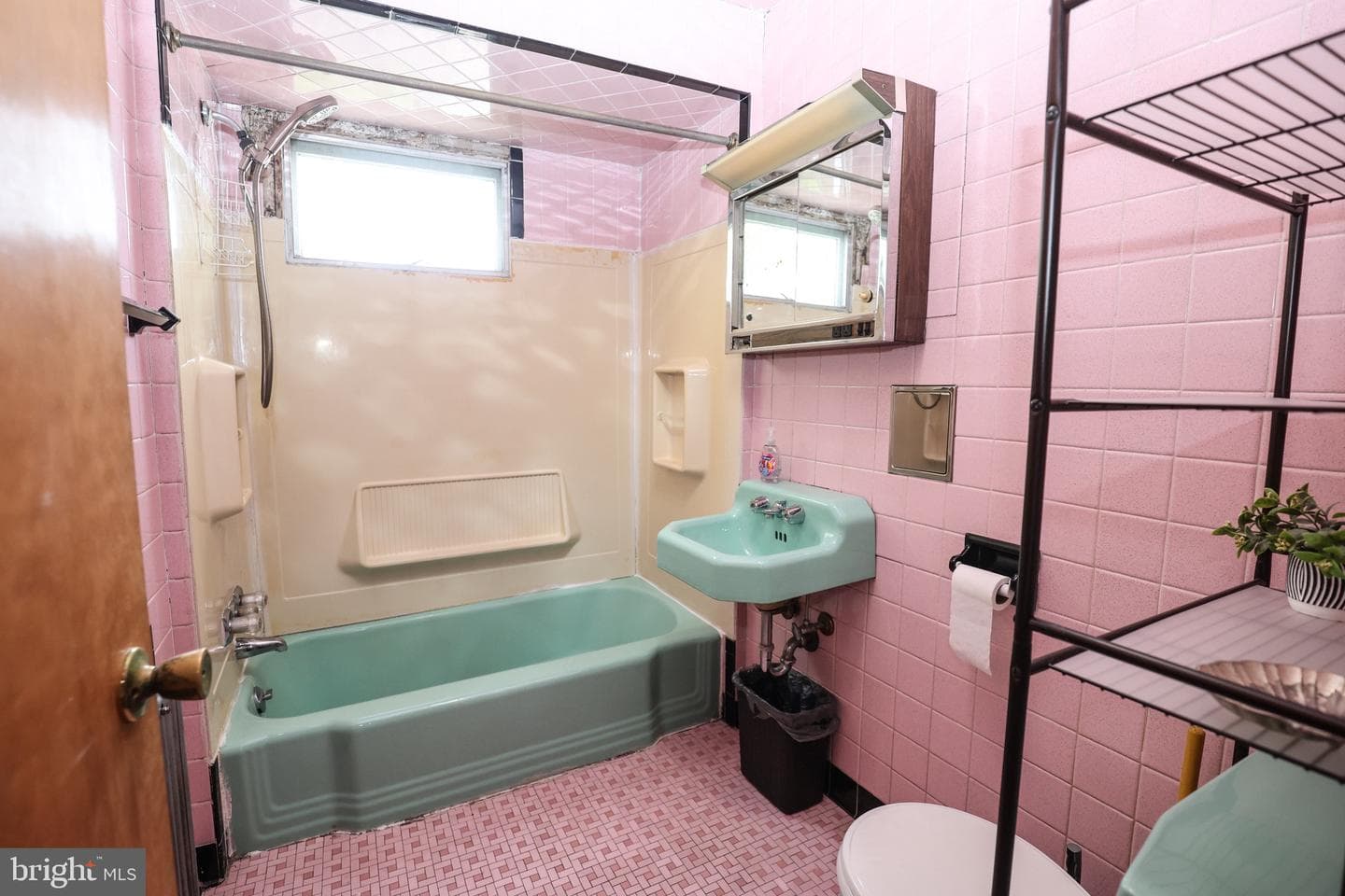320 W New York Street photo 12