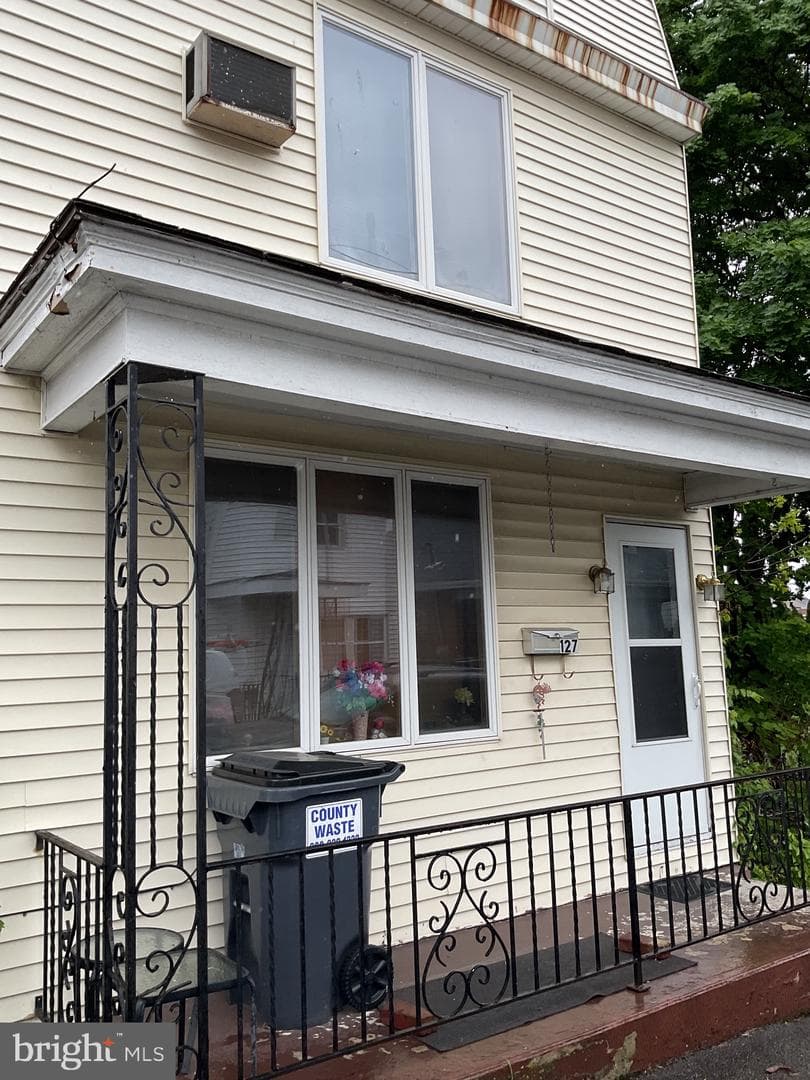 127 N Nice Street