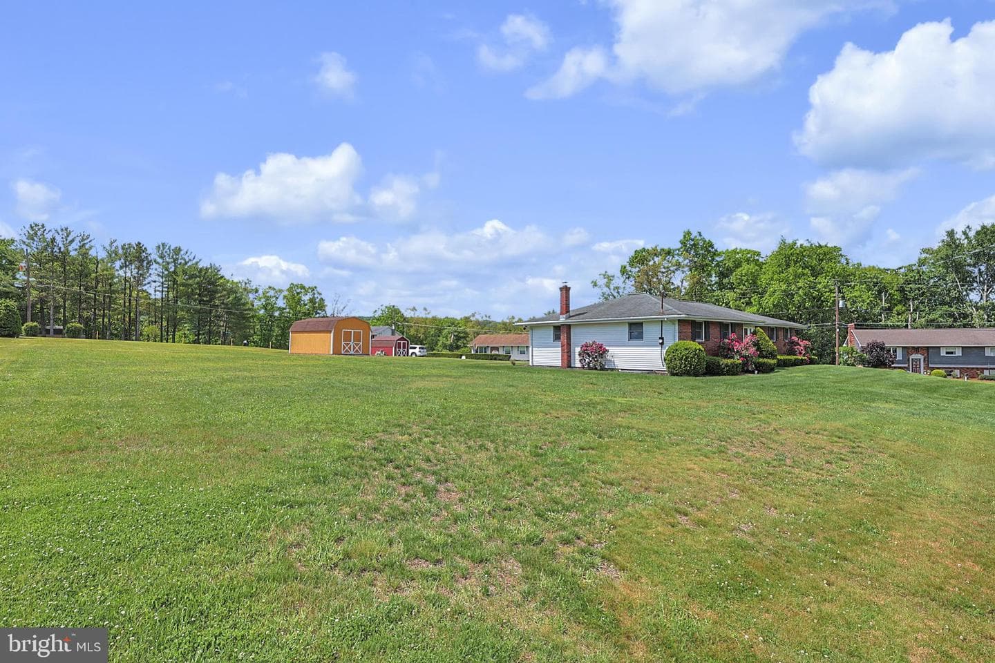 1004 Maple Street photo 11