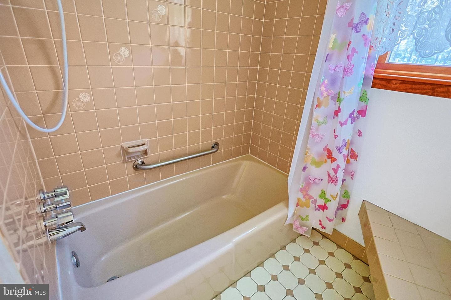 1004 Maple Street photo 25
