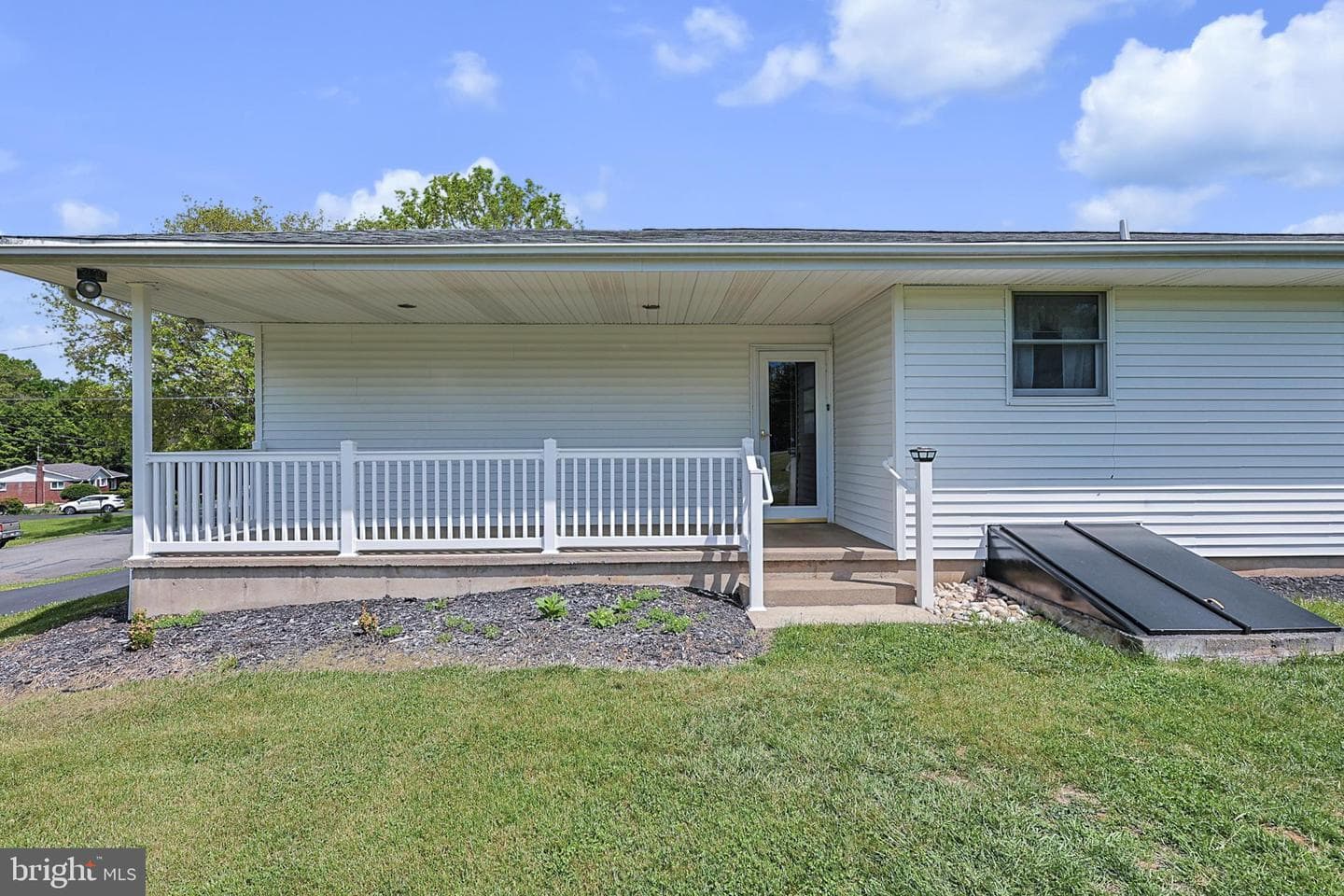1004 Maple Street photo 5