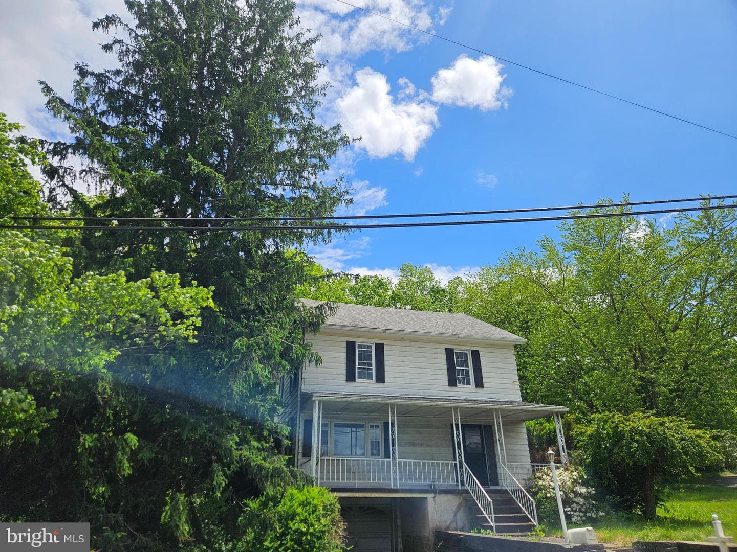 689 Barnesville Drive, Barnesville