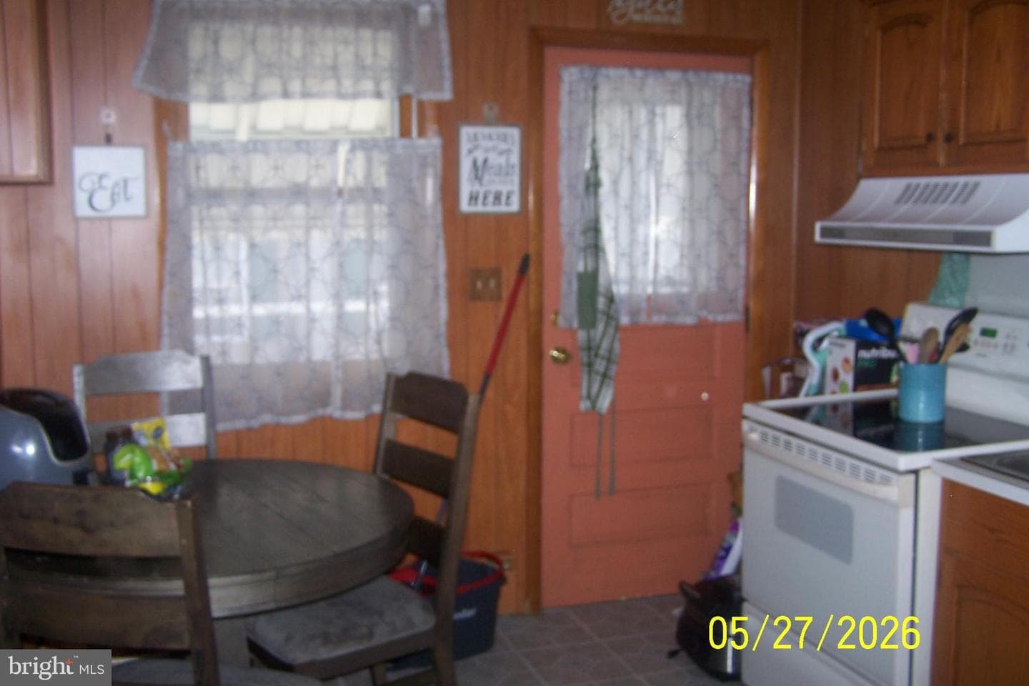 340 Clark Street photo 7