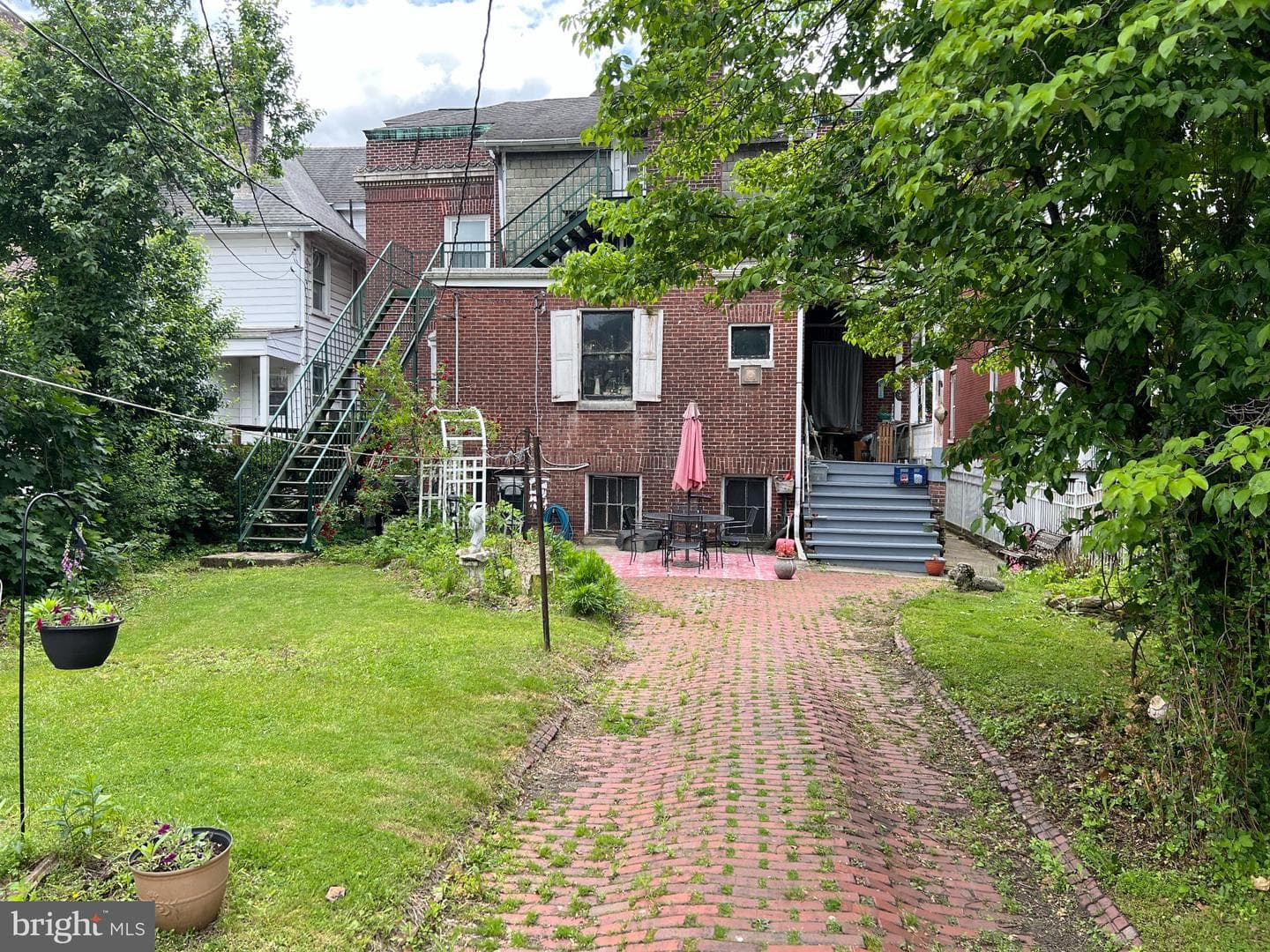 243 W Broad Street photo 53