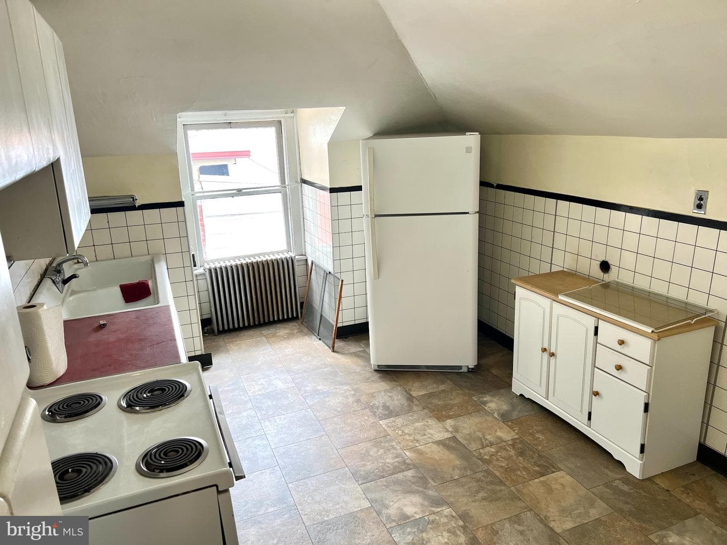 243 W Broad Street photo 62