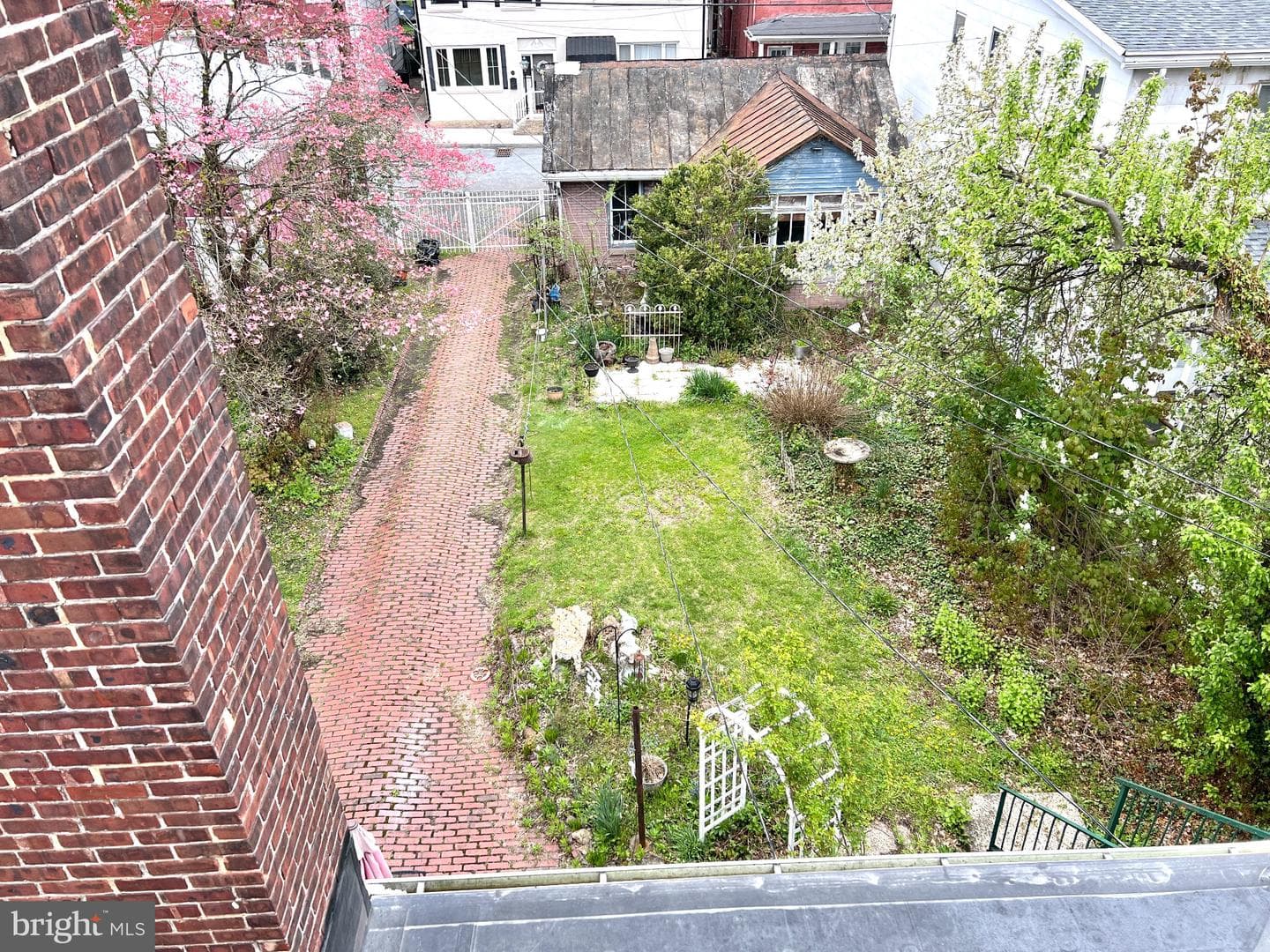 243 W Broad Street photo 72
