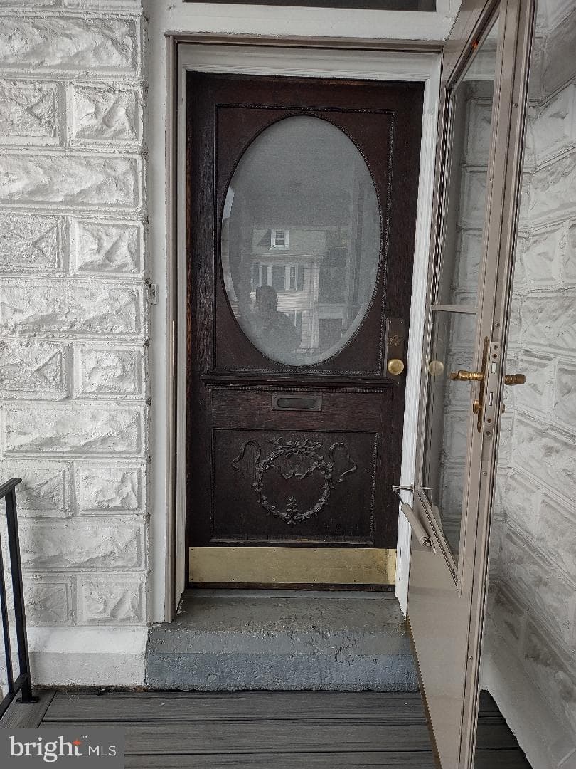 446 Broad Street photo 4