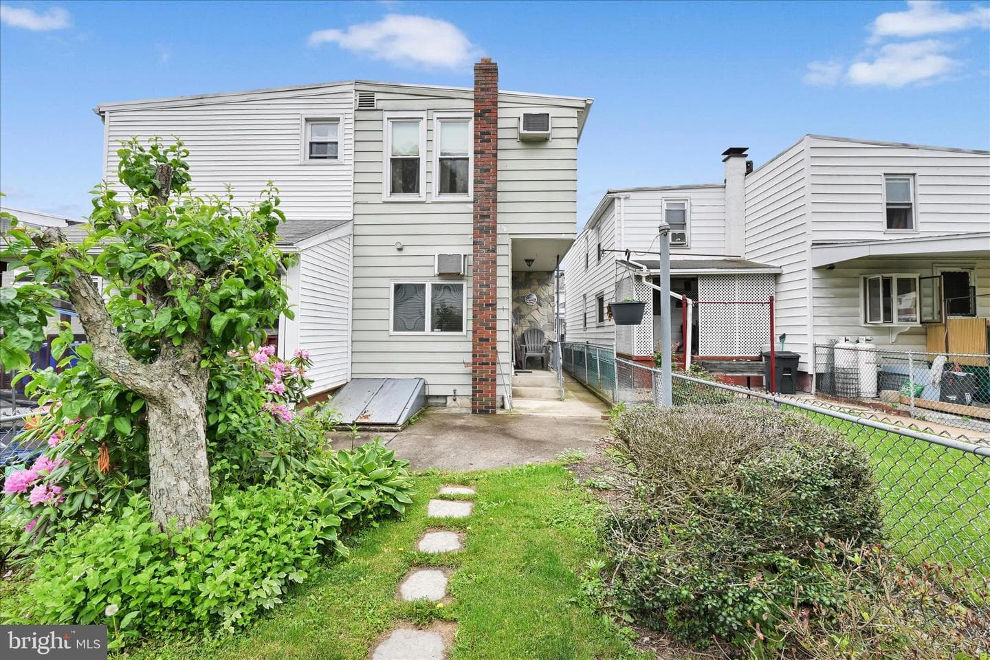 117 S Morris Street photo 27
