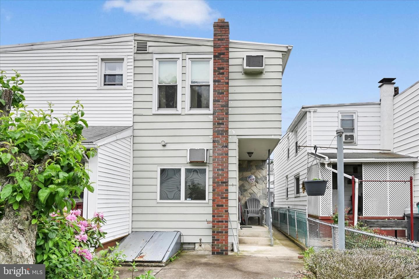 117 S Morris Street photo 28