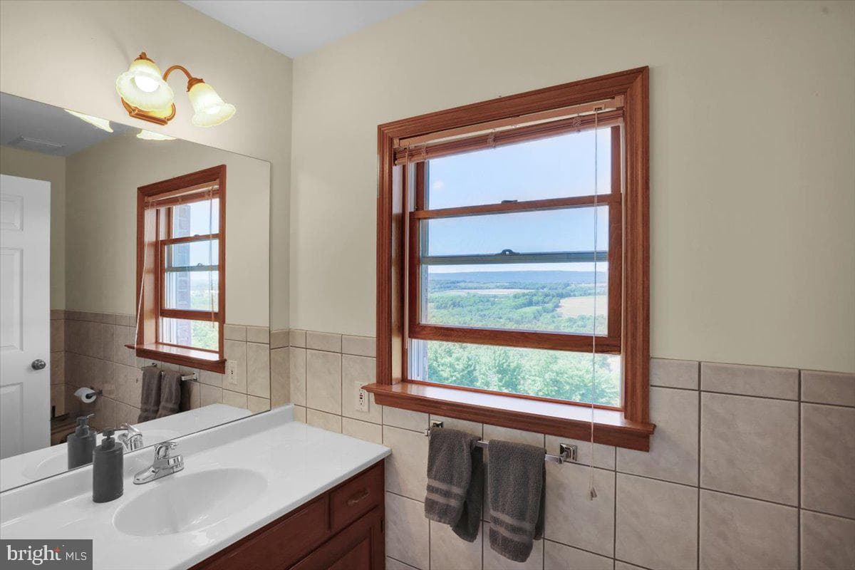 511 Summer Hill Road photo 28