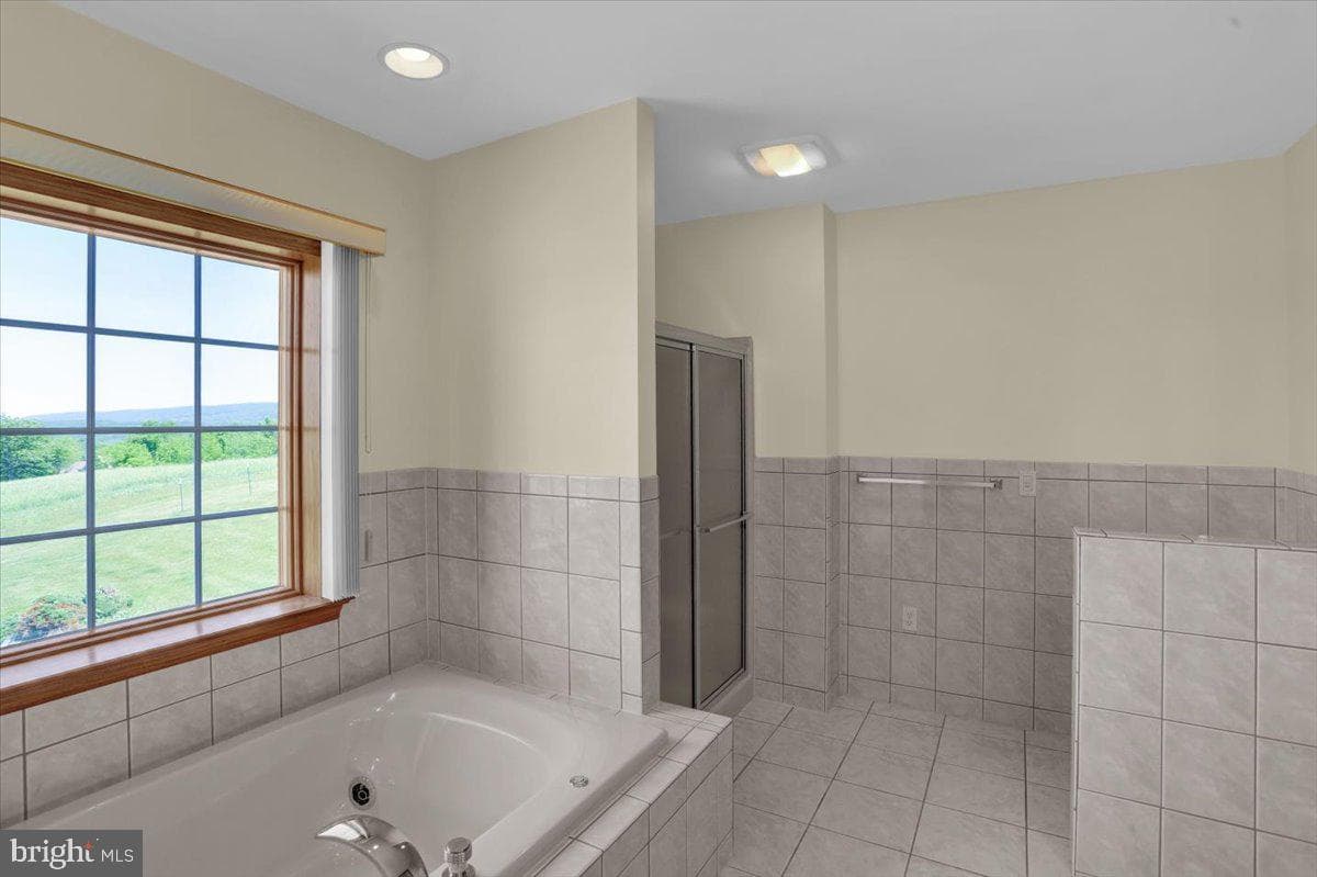 511 Summer Hill Road photo 37