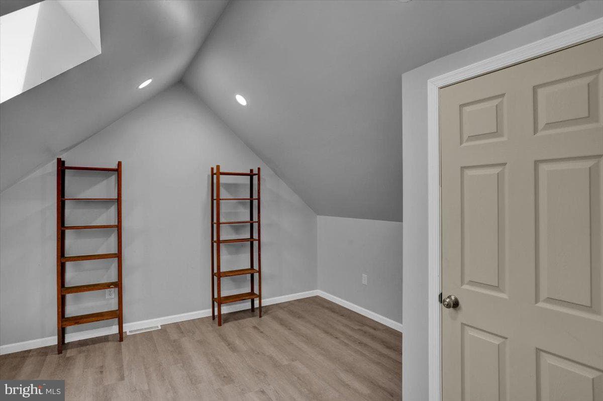 511 Summer Hill Road photo 47