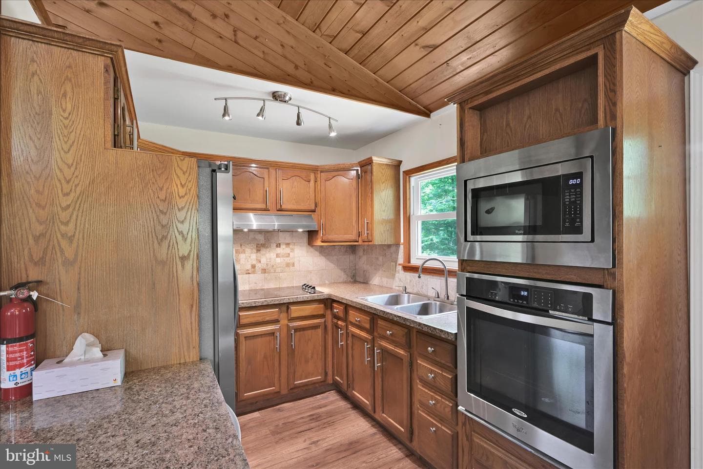 2310 Eagle Cove photo 9