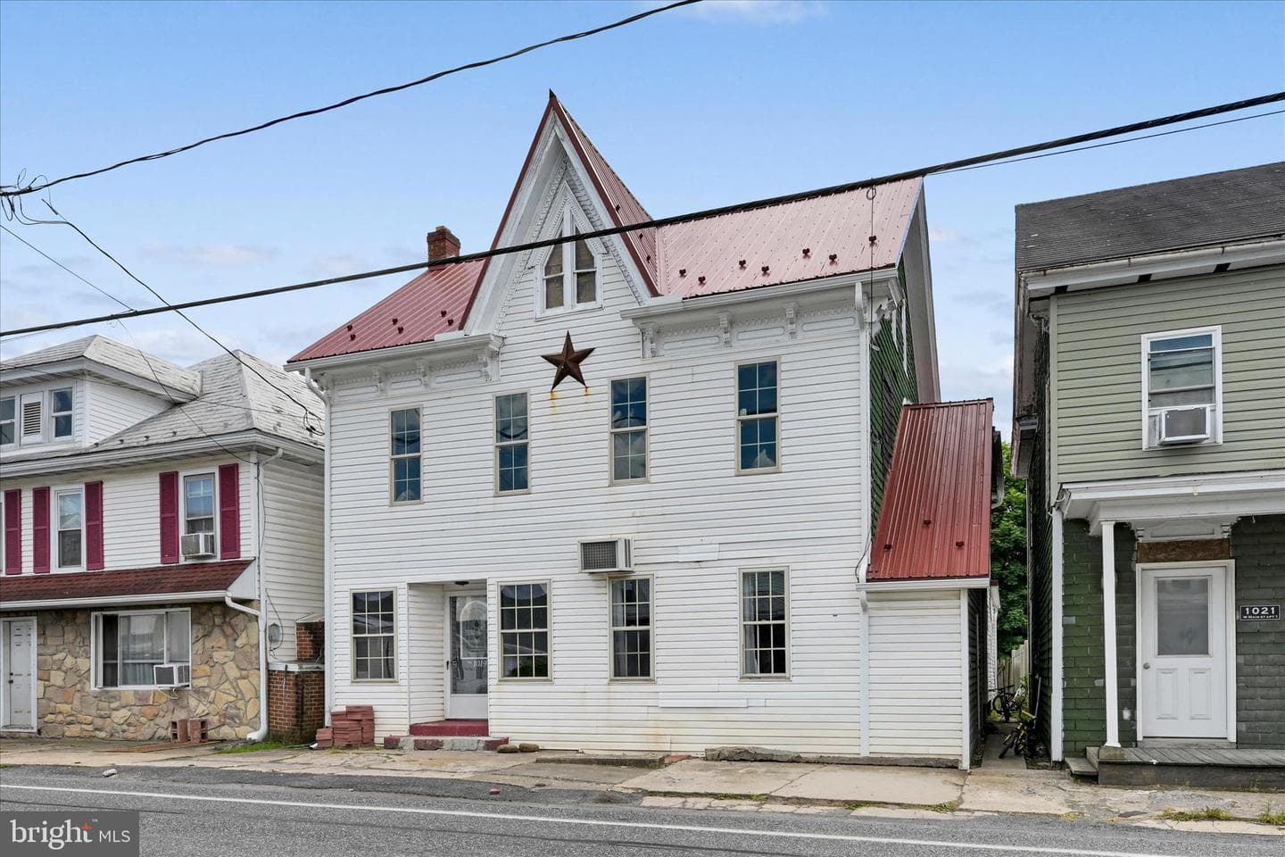 1019 W Main Street photo 5