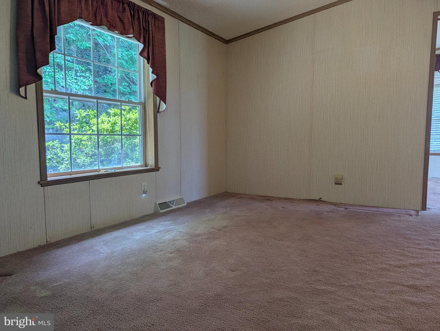180 St Clair Avenue photo 37