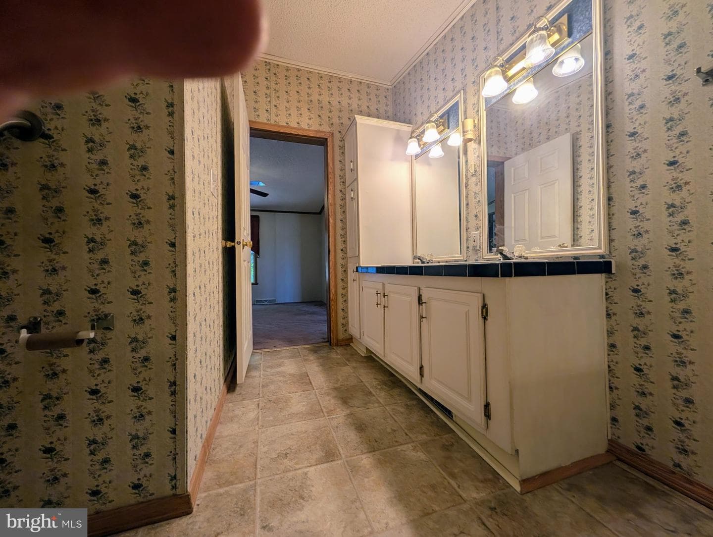 180 St Clair Avenue photo 44