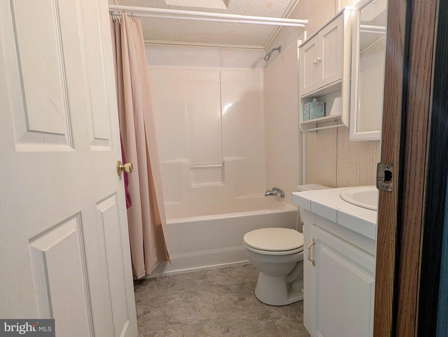 180 St Clair Avenue photo 55