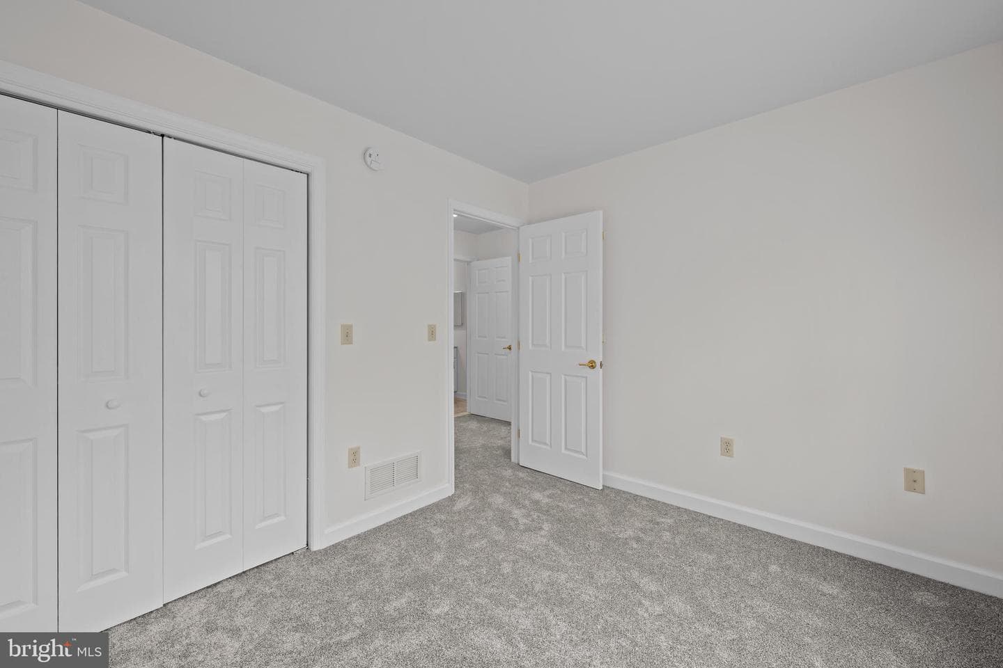 2 Pinewood Circle photo 34