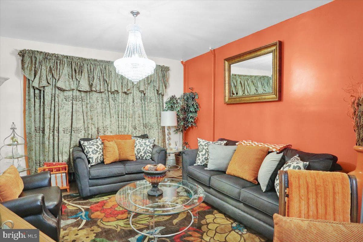 225 Fairview Street photo 5
