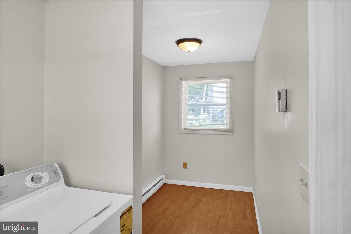 512 W Nicholas Street photo 15