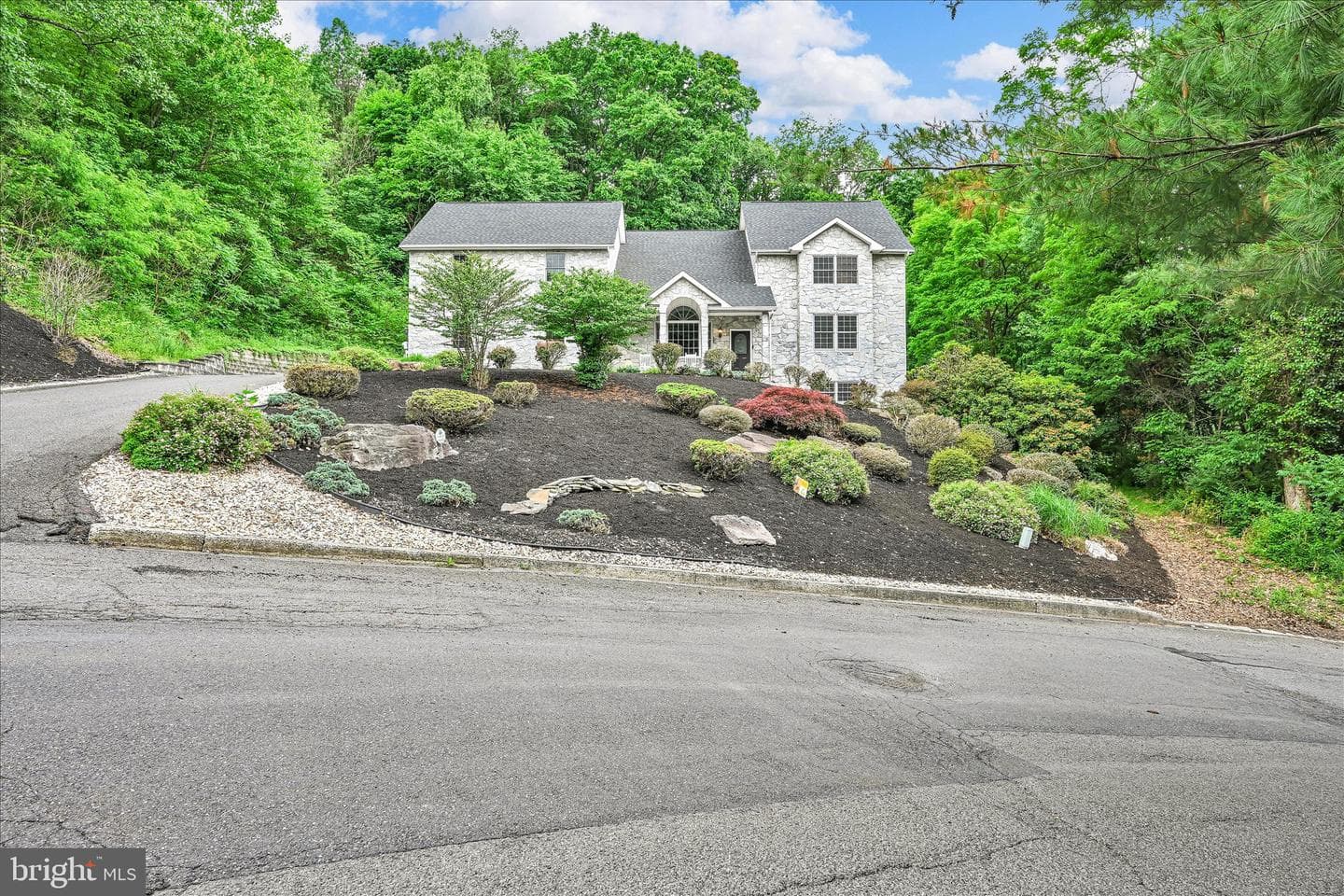 1289 Oak Terrace Lane photo 4