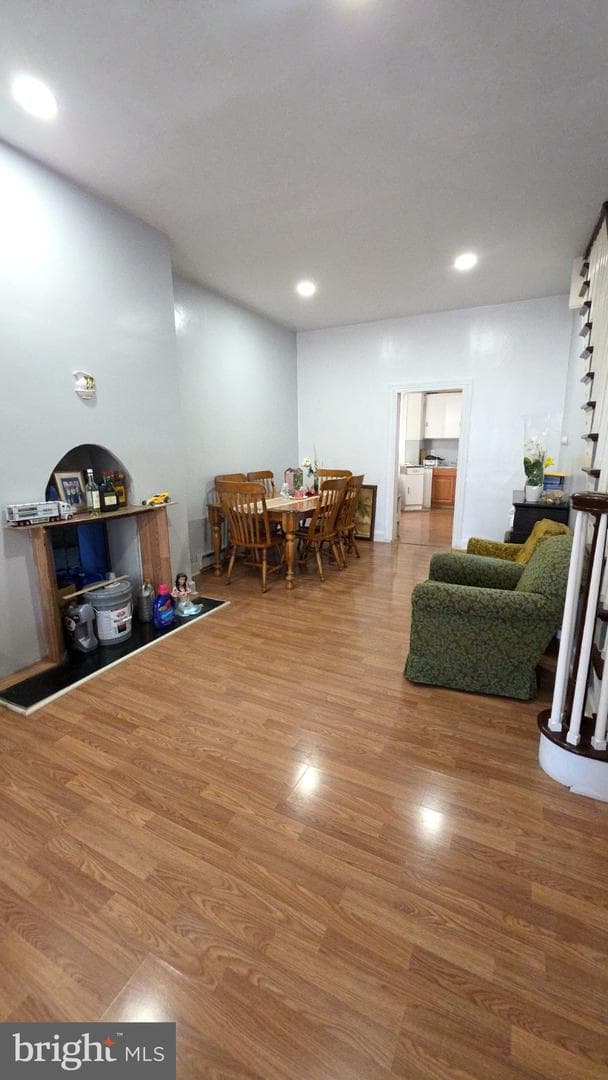 332 S Jardin photo 5