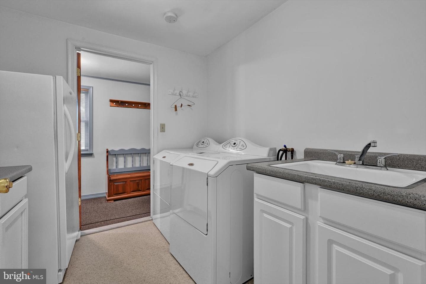 1056 E Main Street photo 38