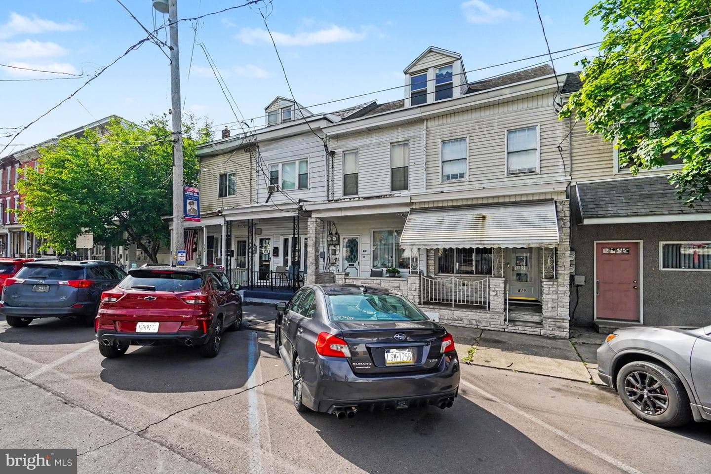 818 E Centre Street photo 3
