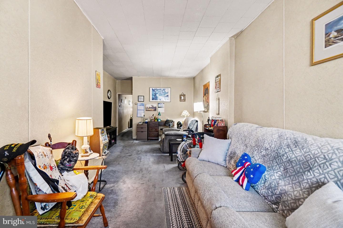 818 E Centre Street photo 5