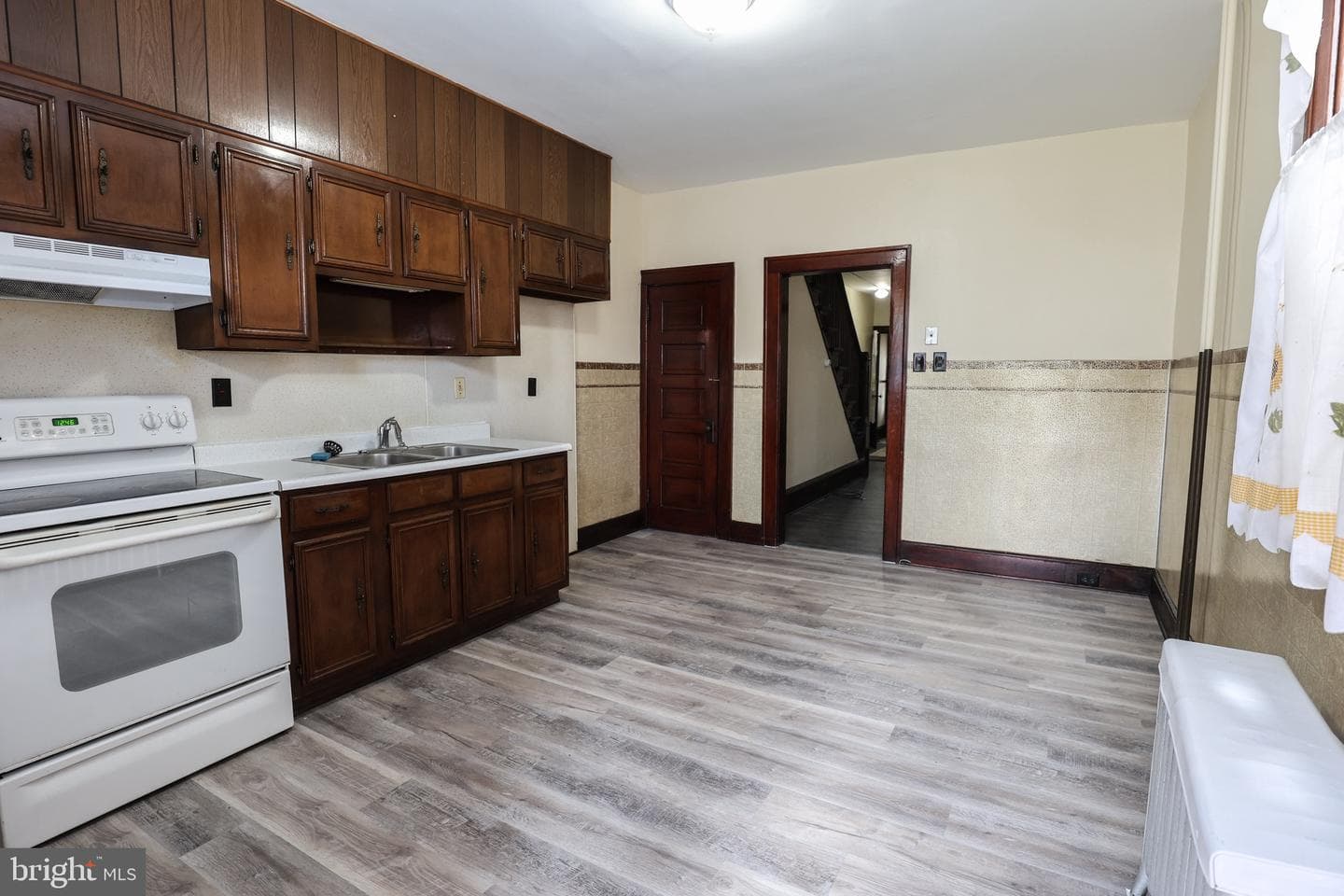 707 N Centre Street photo 11