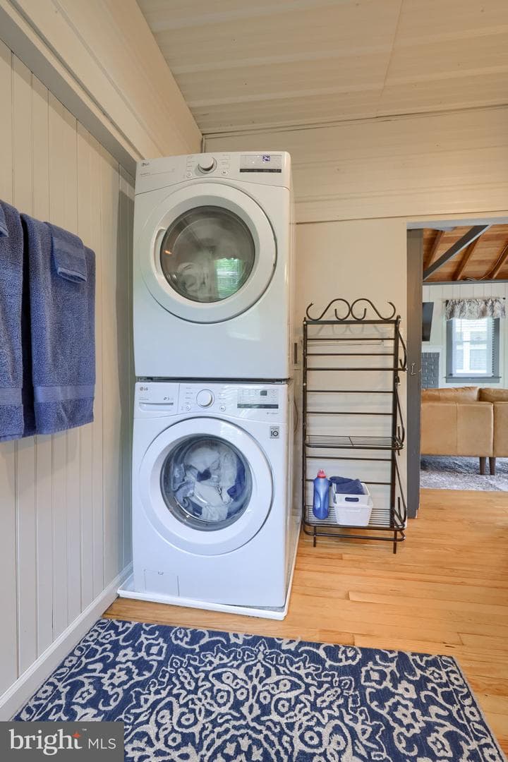 49 King Fisher Drive photo 42