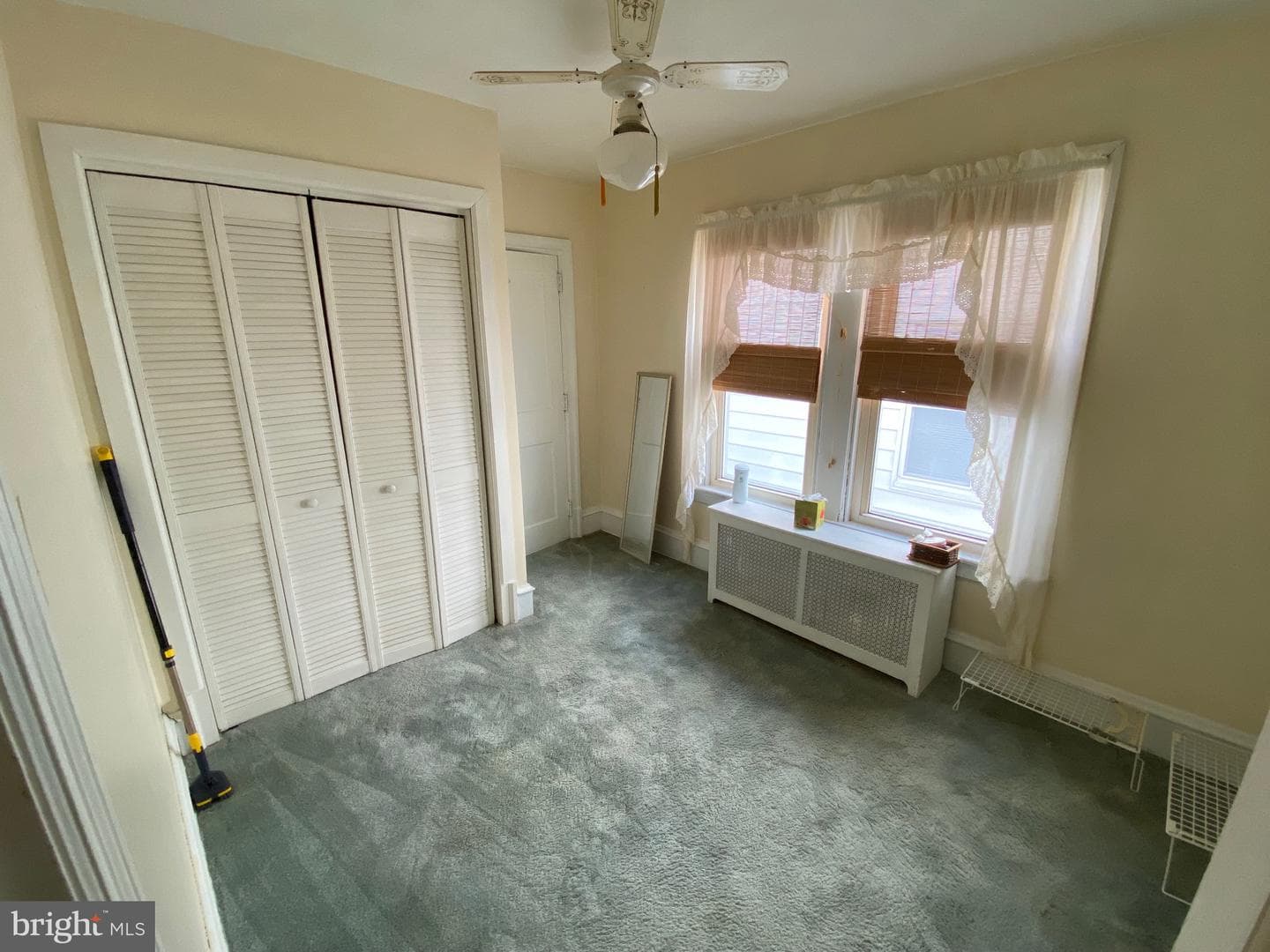 2076 W Market Street photo 13