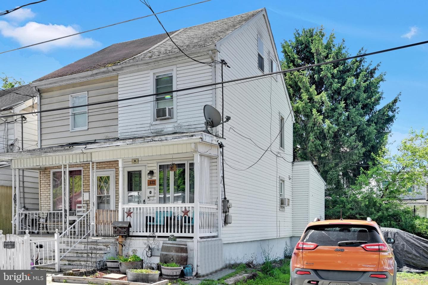 532 W Washington Street photo 4