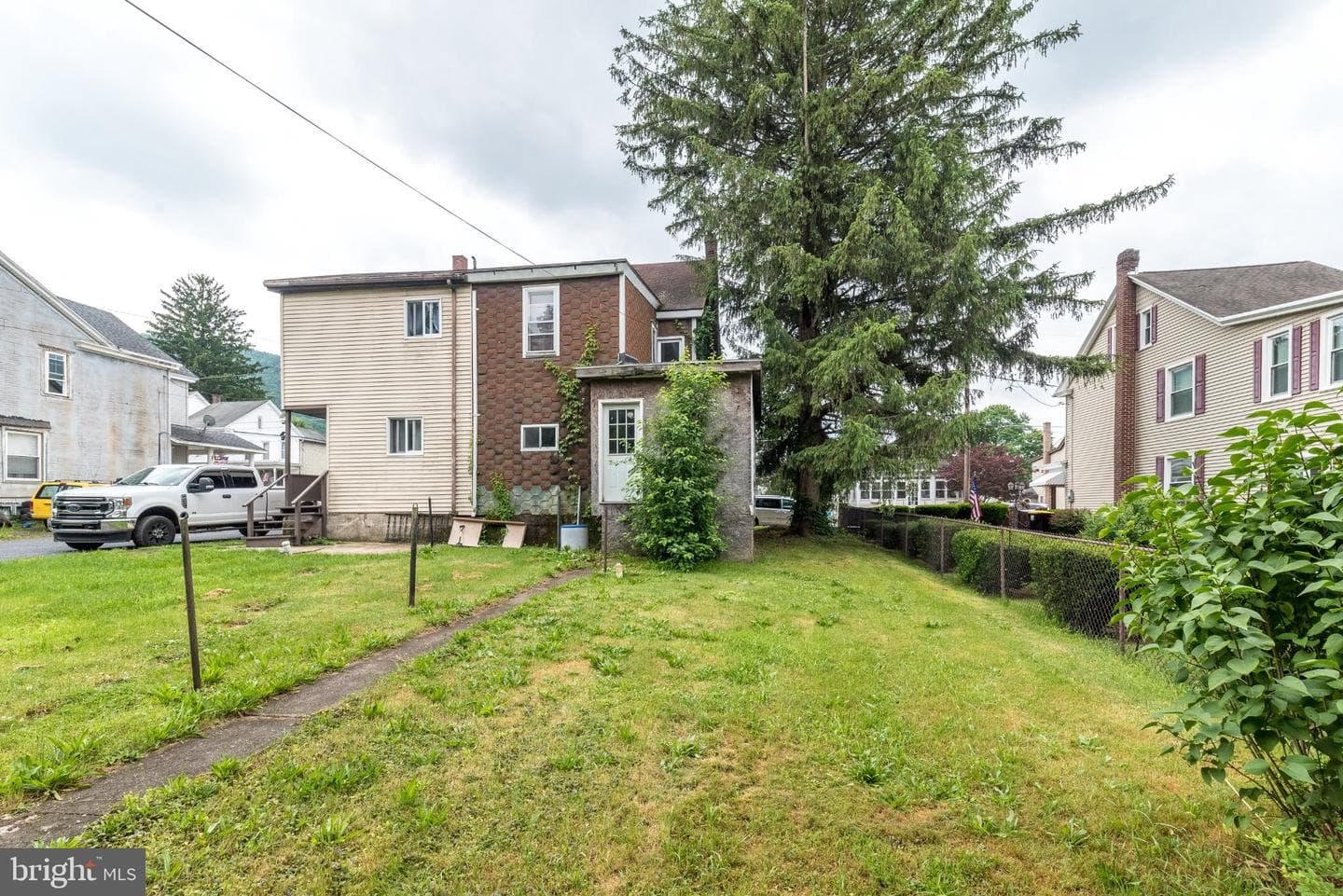 402 Hobart Street photo 33