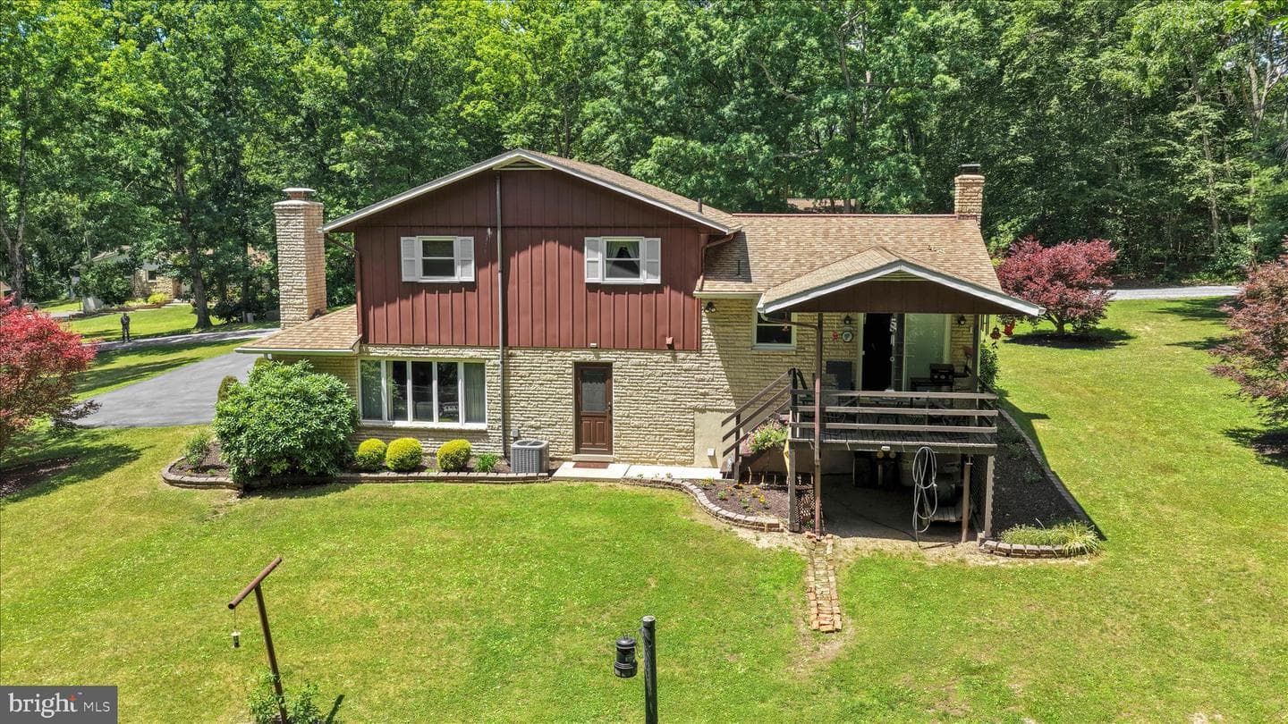28 Pine Heights Drive photo 7