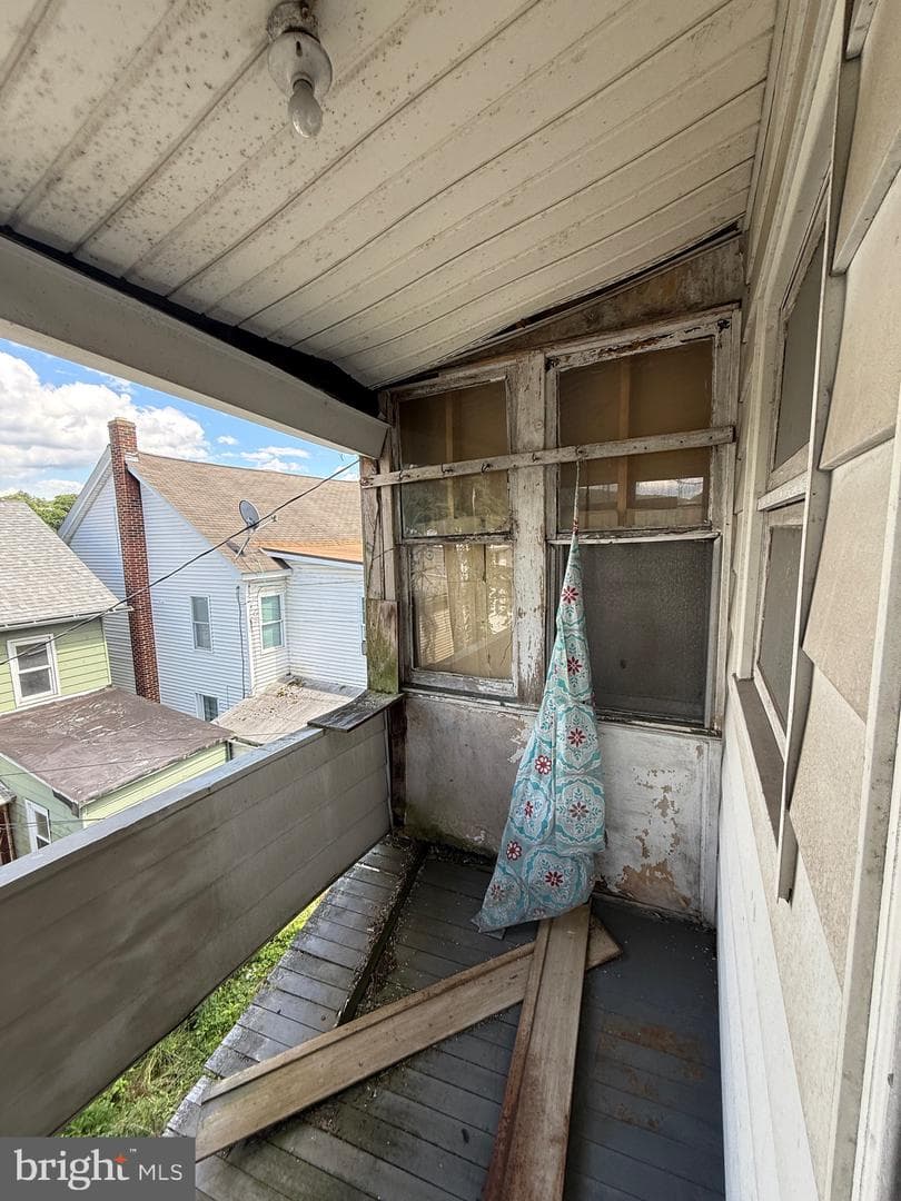 315 Washington Street photo 9