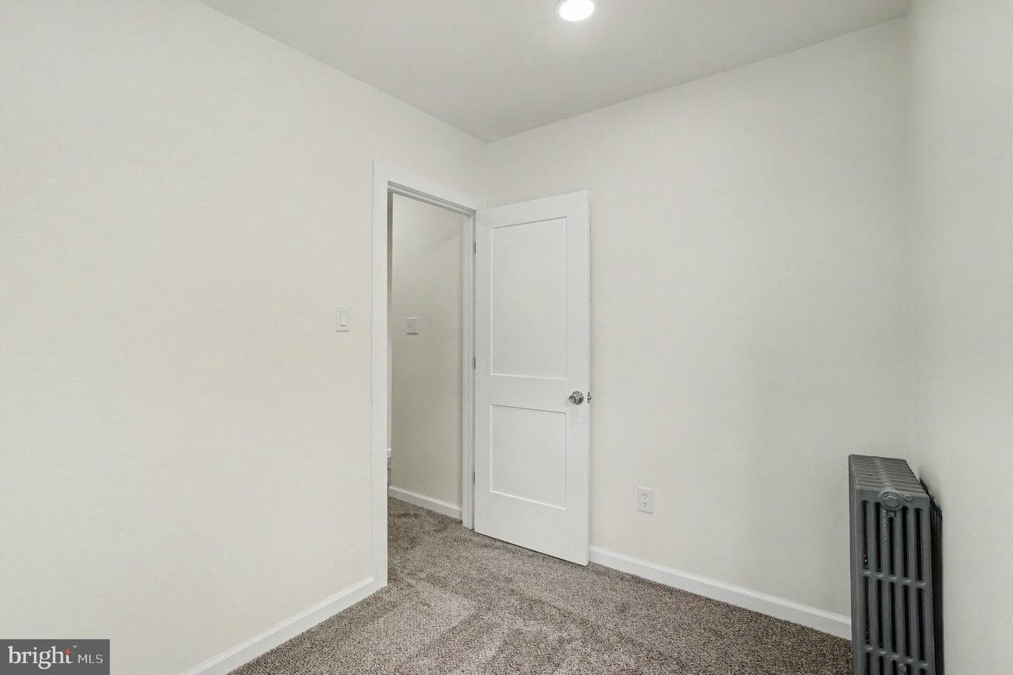 485 W Spring St photo 11