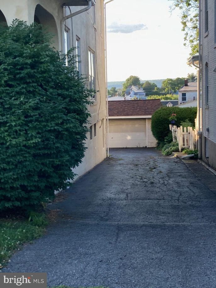 1812 Mahantongo Street photo 31