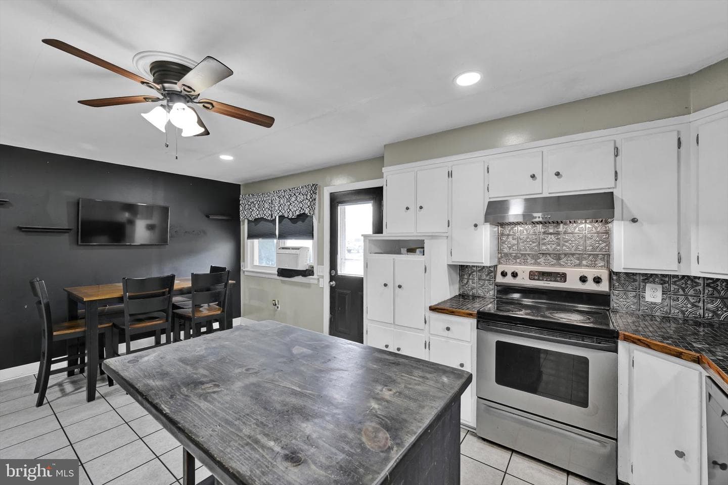 310 S Good Spring Road photo 18