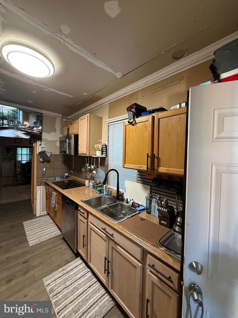112 W Penn Street photo 15