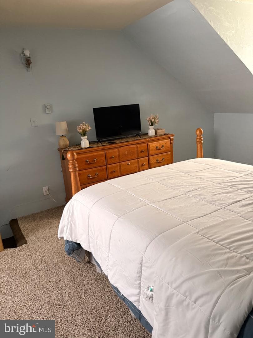 112 W Penn Street photo 26