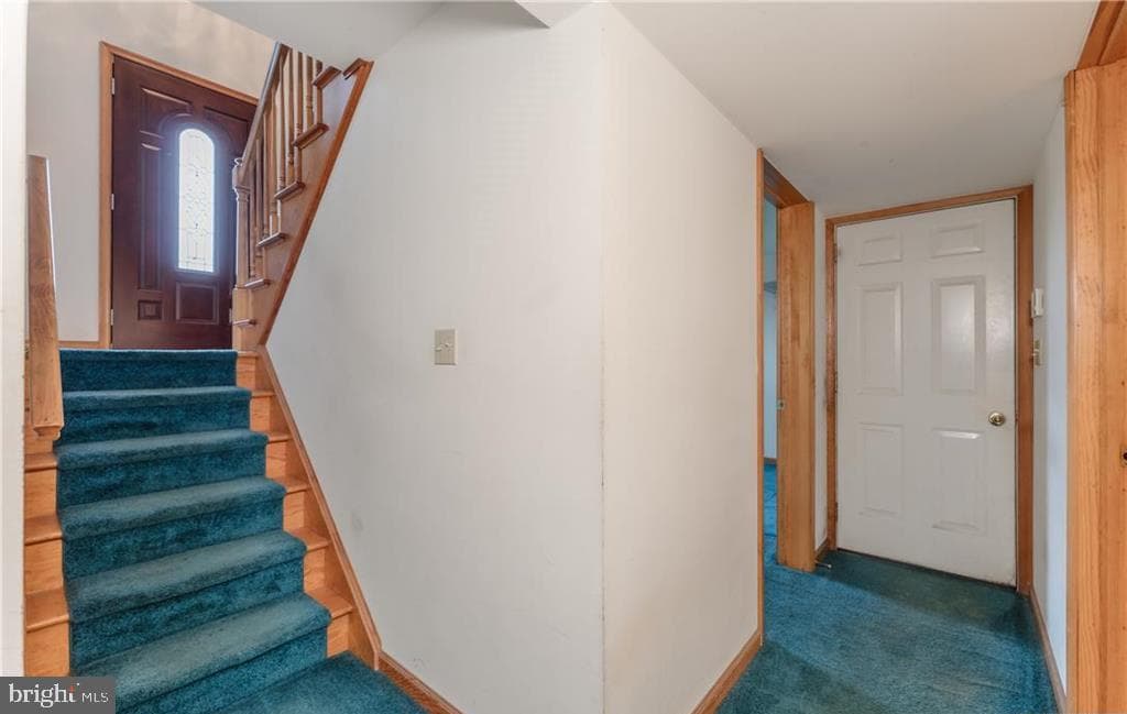 590 Airport Road photo 32