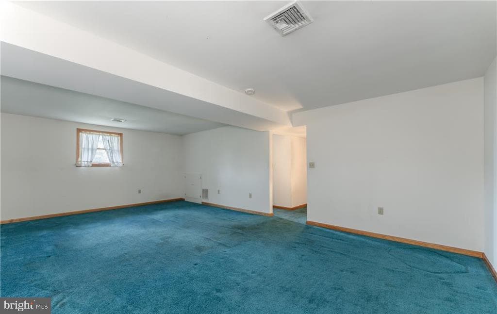 590 Airport Road photo 33