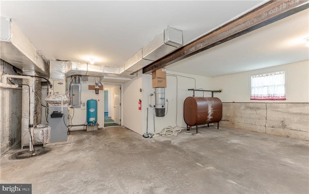 590 Airport Road photo 46