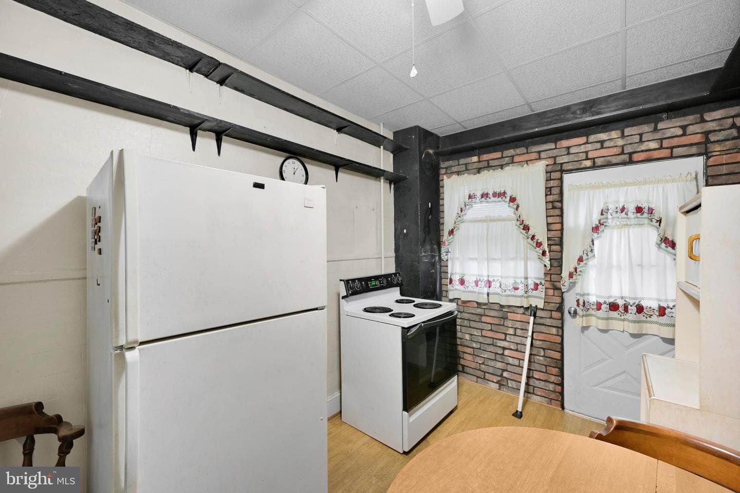 510 W Centre Street photo 12