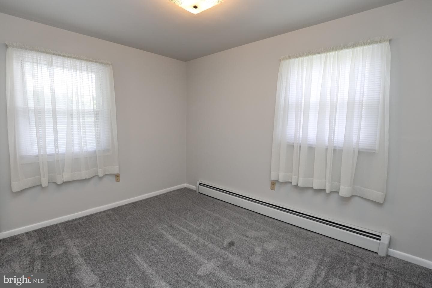 197 Llewellyn Road photo 13