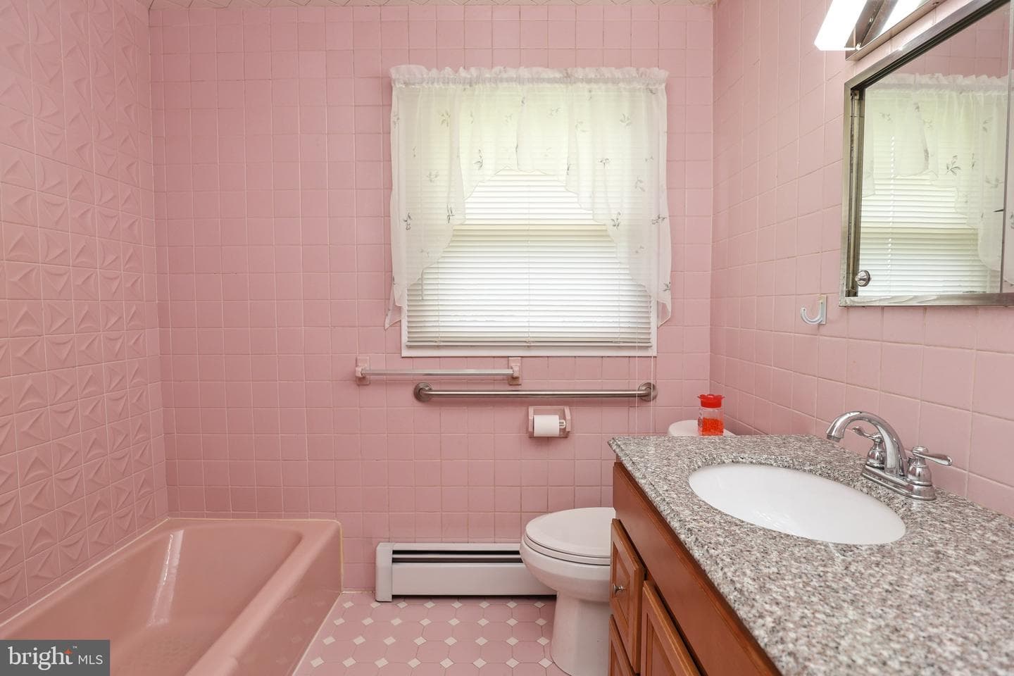 197 Llewellyn Road photo 18