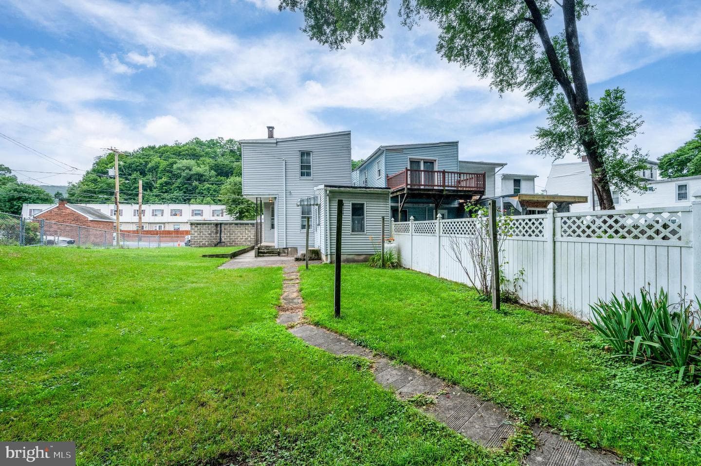 118 W Railroad Street photo 10